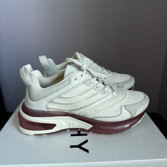 Givenchy Giv 1 Leather And Mesh Sneakers - Picture 3 of 16